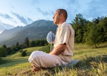 Mantra Meditation: Benefits, How to Start, and Mantra to Choose